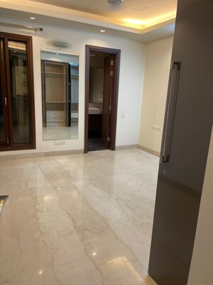 Room in 3 BHK Builder Floor at Greater Kailash I – for Sale