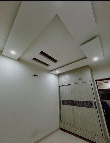Furnished Amenities in 4 BHK Builder Floor at Sector 31 – for Rent