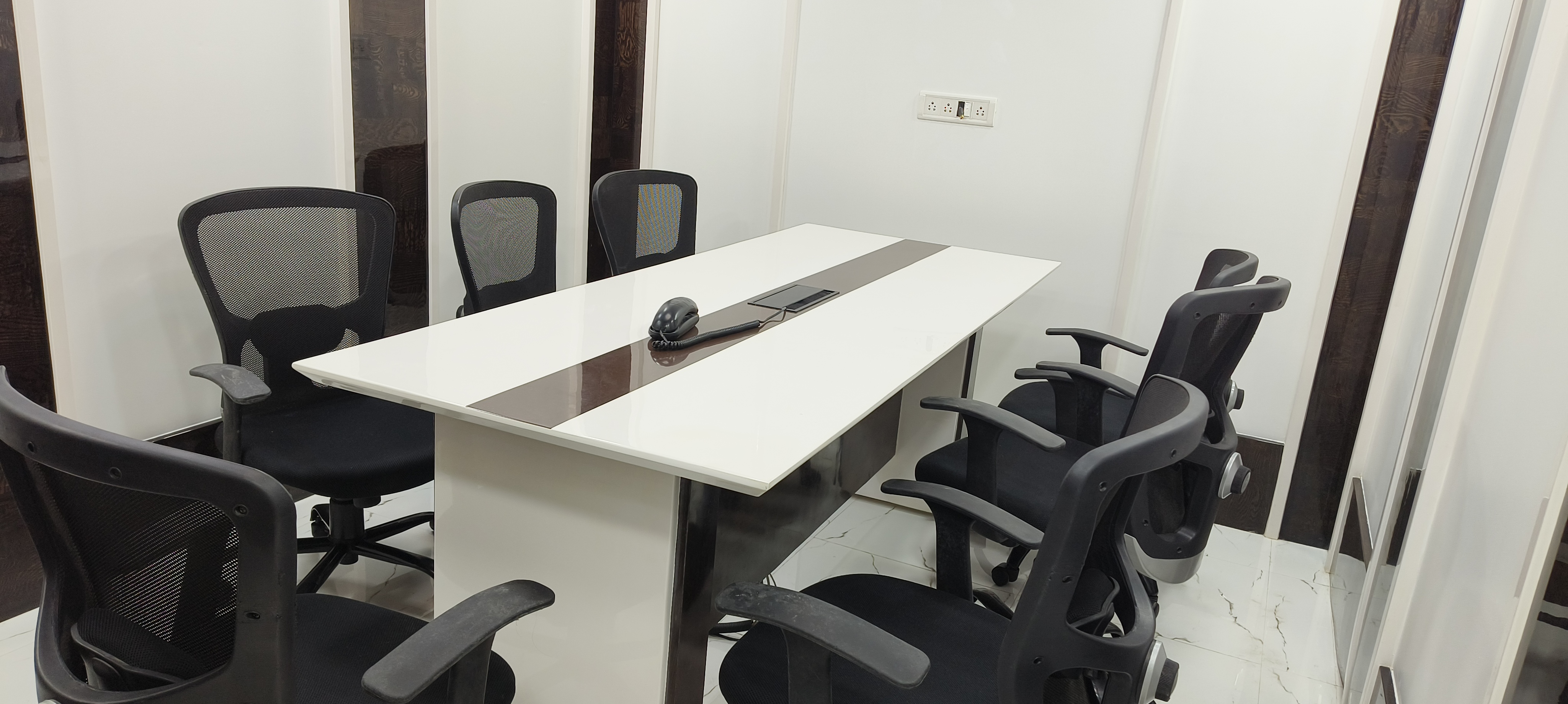 Office Space For Rent in Omkar The Summit Business Bay
