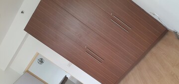 Furnished Amenities in 2.5 BHK Builder Floor at Emaar The Palm Drive-Palm Studios, Sector 66 – for Rent