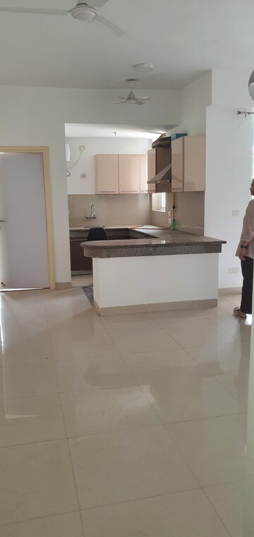 Furnished Amenities in 2.5 BHK Builder Floor at Emaar The Palm Drive-Palm Studios, Sector 66 – for Rent