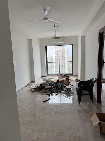 Bedroom in 3 BHK Apartment at Matunga West – for Rent