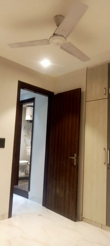 Building Lobby in 1 BHK Builder Floor at Panchsheel Vihar – for Rent