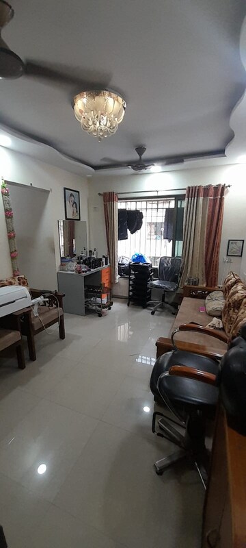 Living Room in 1.5 BHK Apartment at Dosti Vihar, Samata Nagar – for Sale