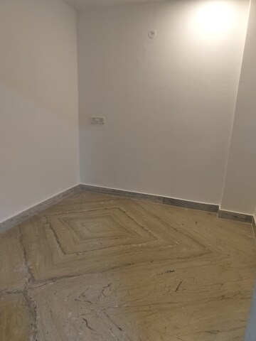 Room in 3 BHK Builder Floor at Chattarpur – for Rent