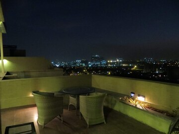 Swimming Pool in 4 BHK Apartment at Regency Pinnacle Heights, Thanisandra – for Rent