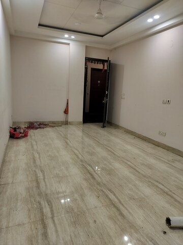 Room in 3 BHK Builder Floor at Chattarpur – for Rent