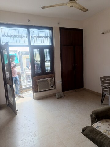 Parking in 2 BHK Independent House at Sector 36 – for Rent