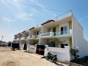3 BHK Villa For Sale in Deva Road