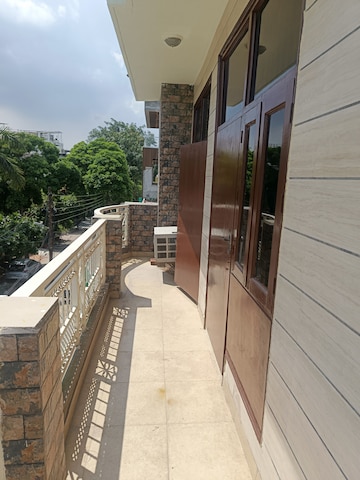 Balcony in 2 BHK Independent House at Sector 36 – for Rent