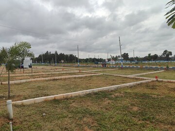  Plot For Sale in Oraiyan Moon Park, Chandapura