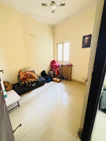 Bedroom in 3.5 BHK Apartment at Aims Golf City, Sector 75 – for Sale