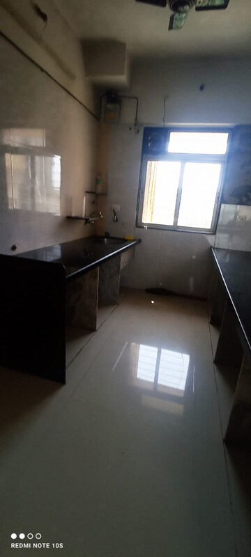 Kitchen in 2 BHK Apartment at Kalpataru Paramount, Kapur Bawdi – for Rent