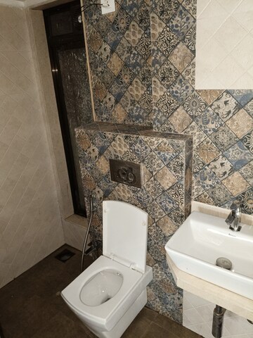 Bathroom in 1 BHK Apartment at Pankaj Apartment Ghatkopar West, Ghatkopar West – for Rent