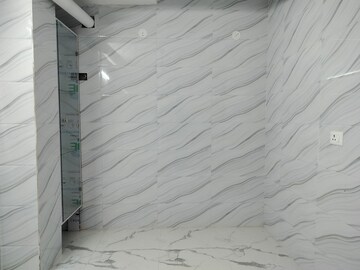 Room in 2 BHK Apartment at Sarita Vihar – for Rent