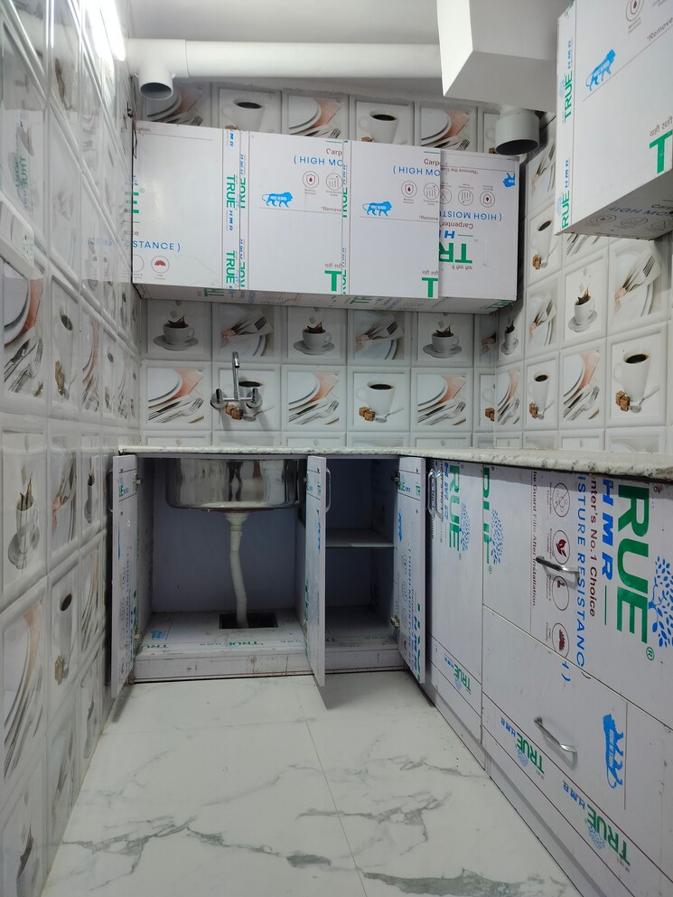 Kitchen, sarita vihar 2 Bedroom 700 Sq.Ft. Apartment In Sarita Vihar Delhi 8908399