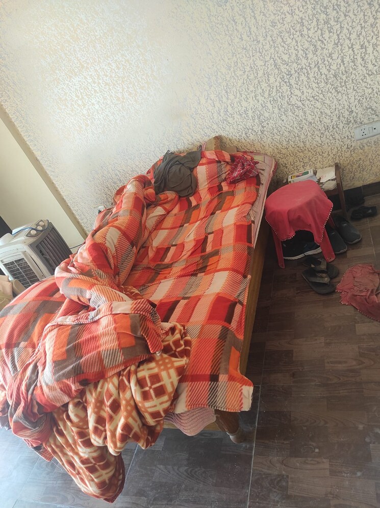  Parking, supertech-livingston 2 Bedroom 683 Sq.Ft. Apartment In Sain Vihar Ghaziabad 8908415