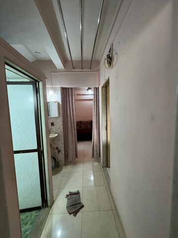 Building Lobby in 1 BHK Apartment at Sai Baba Complex Goregaon, Goregaon East – for Rent