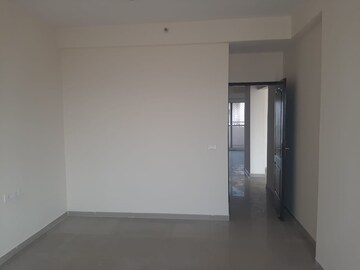 Room in 2 BHK Apartment at Maxblis White House, Sector 75 – for Rent