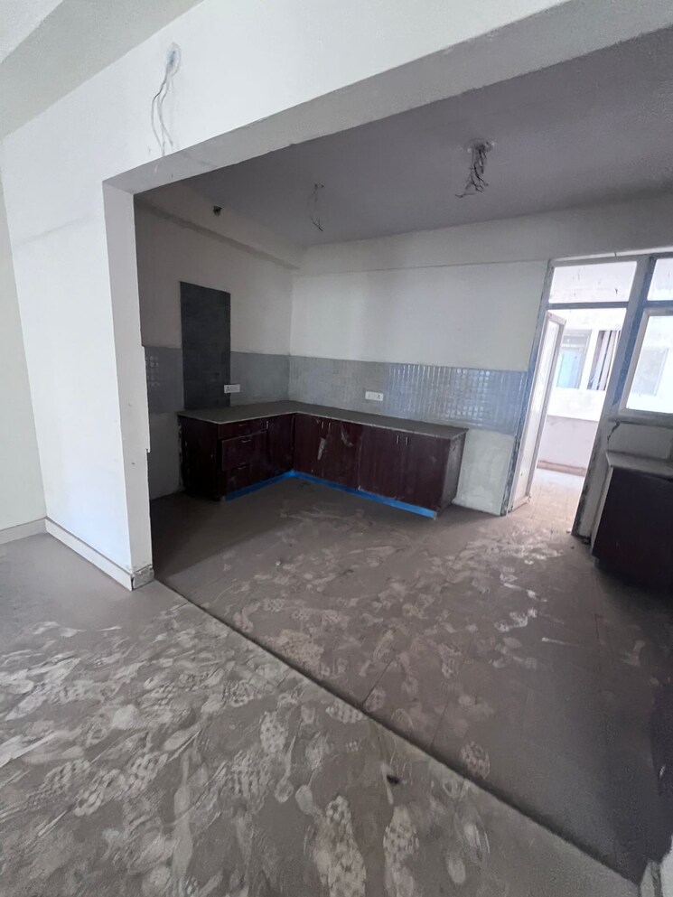 Kitchen, amrapali-heartbeat-city 2 Bedroom 1195 Sq.Ft. Apartment In Sector 107 Noida 8908419