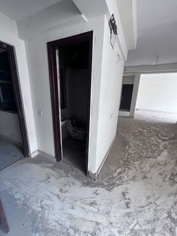 Building Lobby in 2 BHK Apartment at Amrapali Heartbeat City, Sector 107 – for Sale