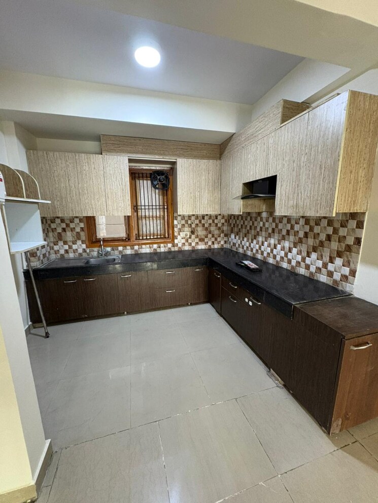 Kitchen, piyush-heights 3 Bedroom 1575 Sq.Ft. Apartment In Sector 89 Faridabad 8908497