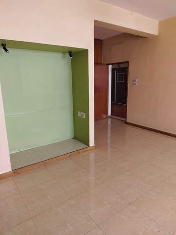 Room in 3 BHK Apartment at Thaltej – for Rent