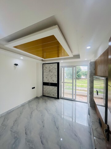 Bedroom in 3 BHK Builder Floor at Gms Road – for Sale
