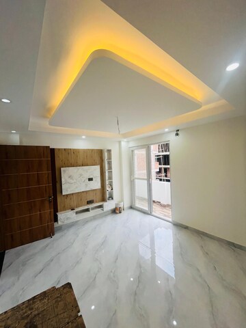 Bedroom in 3 BHK Builder Floor at Gms Road – for Sale