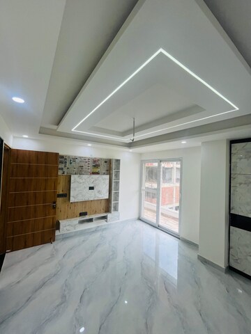 Bedroom in 3 BHK Builder Floor at Gms Road – for Sale