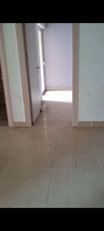 2 BHK Apartment For Rent in Ajnara Le Garden, Sector 16b Greater Noida