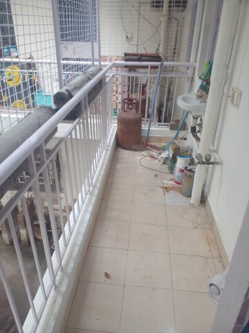 Balcony in 1 BHK Apartment at Vasant Kunj – for Rent