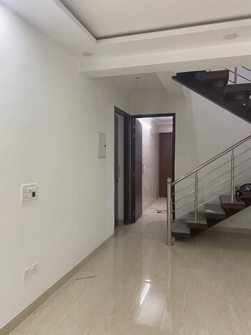 Staircase in 4 BHK Apartment at Vasant Kunj – for Rent