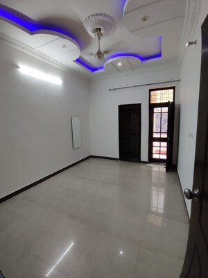 Room in 3 BHK Builder Floor at Gms Road – for Sale