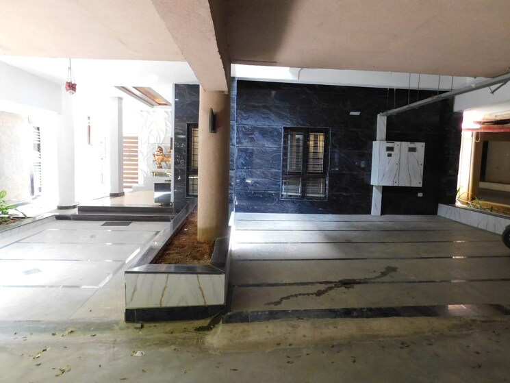  Parking, lanco-hills-hanging-gardens-villas 5 Bedroom 5800 Sq.Ft. Villa In Manikonda Hyderabad 8908696