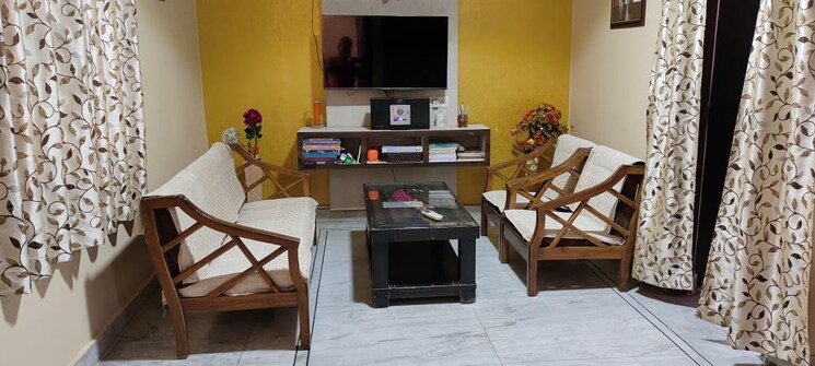 Living Room, rohini sector 8 2 Bedroom 52 Sq.Mt. Builder Floor In Rohini Sector 8 Delhi 8908641