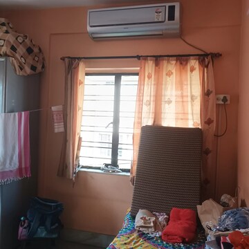 Room in 3 BHK Apartment at Behala Chowrasta – for Sale