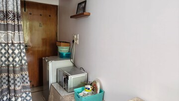 Furnished Amenities in 2 BHK Apartment at Vasant Kunj – for Rent