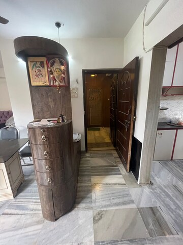 Living Room in 2 BHK Apartment at Sindhi Society, Chembur – for Rent