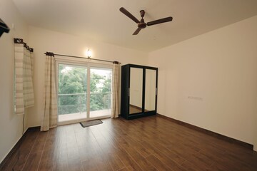 Room in 5 BHK Villa at Casa Grande Pavilion, Thalambur – for Sale