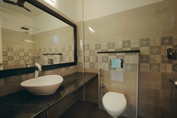 Bathroom in 5 BHK Villa at Casa Grande Pavilion, Thalambur – for Sale