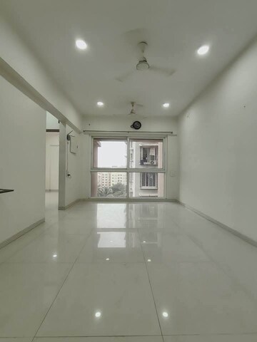2 BHK Apartment For Sale in Metro Nakshatra, Chembur