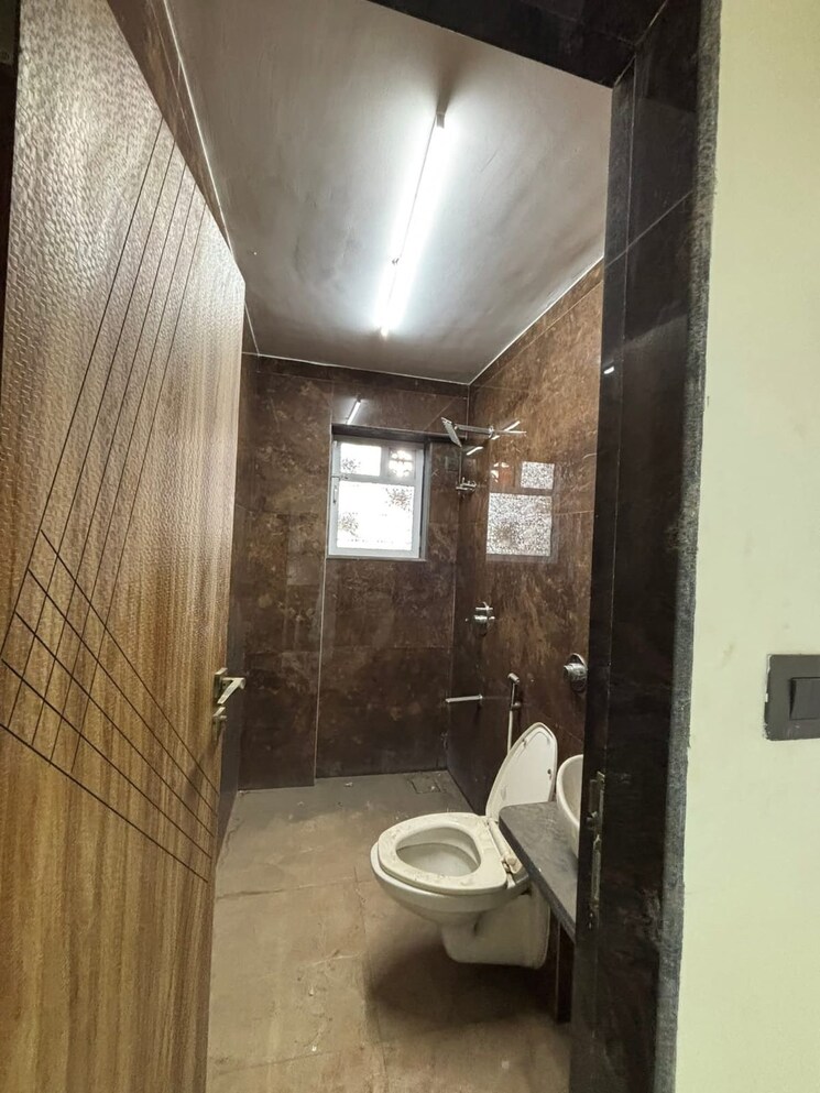 Bathroom, collectors colony 2 Bedroom 845 Sq.Ft. Apartment In Collectors Colony Mumbai 8908752