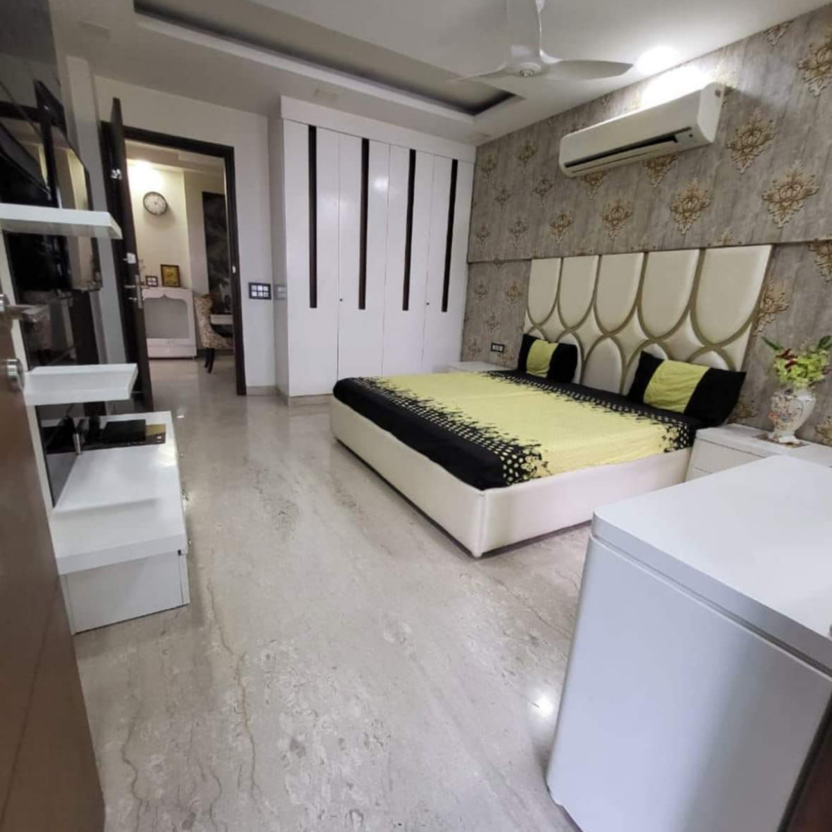 3 BHK + Pooja Room,Servant Room Apartment For Rent in Juhu Scheme