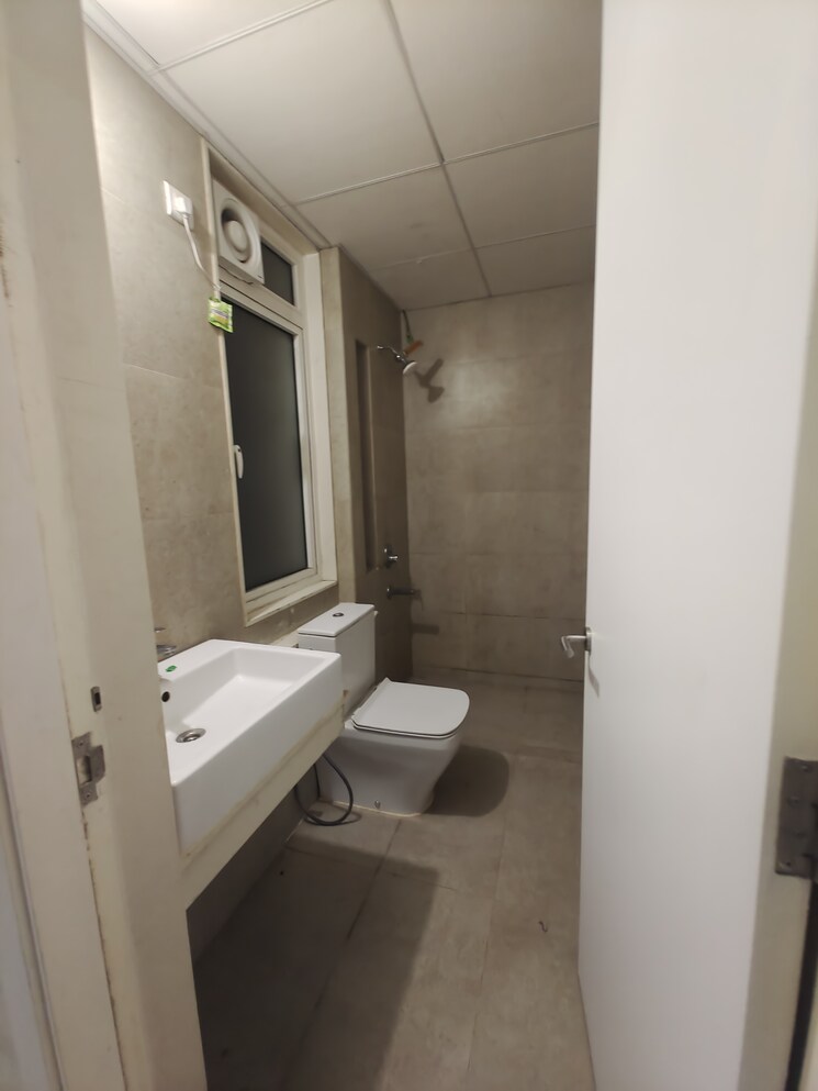 Bathroom, tata-serein 2 Bedroom 710 Sq.Ft. Apartment In Pokhran Road No Two Thane 8908802