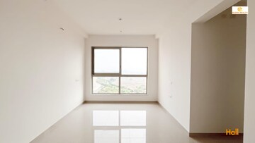 Room in 1 BHK Apartment at Hiranandani Fortune City, New Panvel – for Rent