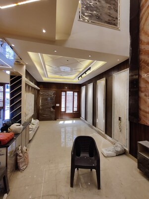 Master Bedroom in 5 BHK Independent House at Gms Road – for Sale