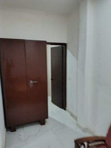 Furnished Amenities in 1 BHK Builder Floor at Greenwood City, Sector 40 – for Rent