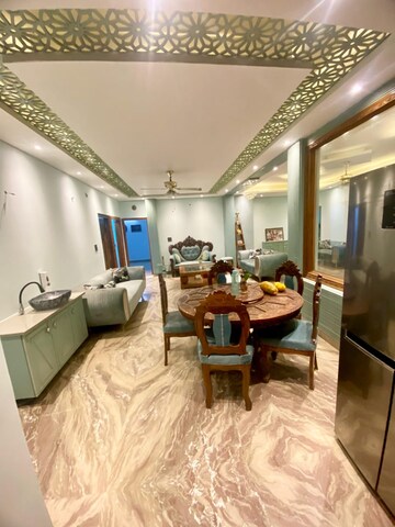 Living Room in 3.5 BHK Builder Floor at Sector 76 – for Sale