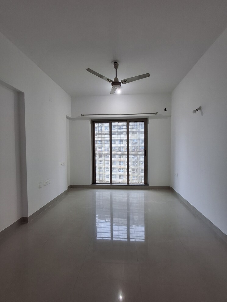 Room, raheja-serenity 3 Bedroom 1305 Sq.Ft. Apartment In Kandivali East Mumbai 8908853